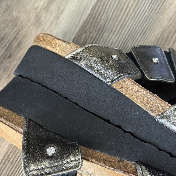 Naot Metallic Leather Comfort Sandals – Size 39 (US 8) Slip-On Slides - Picture 7 of 8